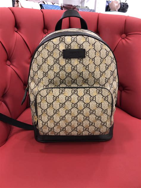 gucci gg supreme bees backpack|gucci gg supreme canvas backpack.